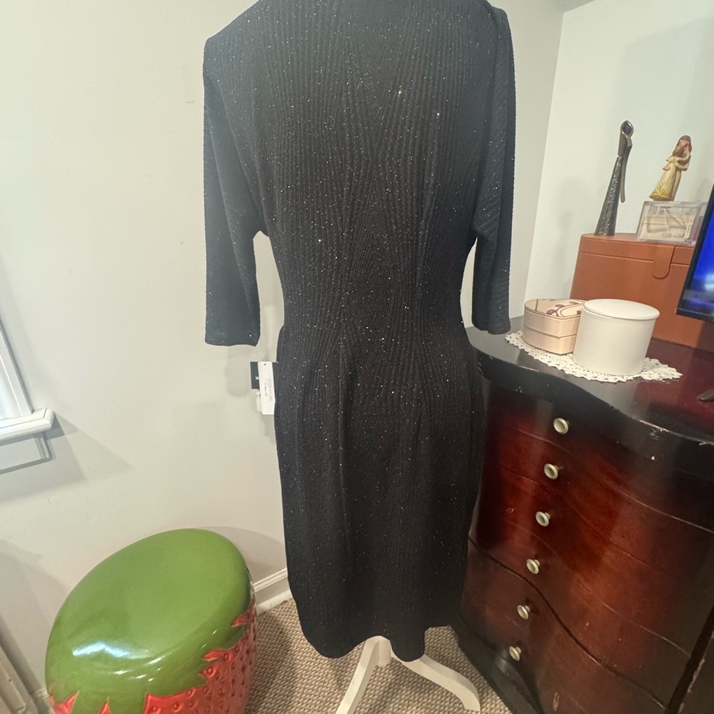 Signature Elegant Black Dress with Side Knot - Picture 9 of 16